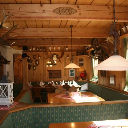 Pensionat Gaestehaus Zur Lilie 3*