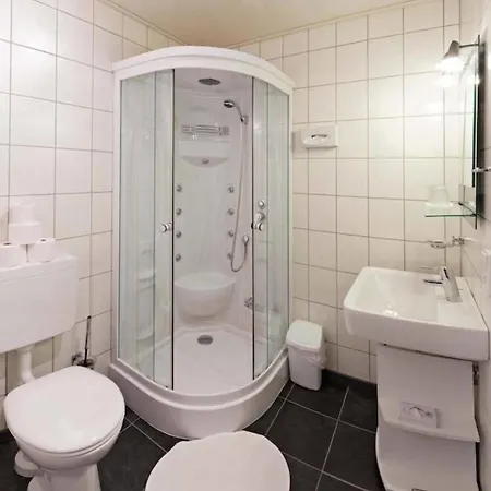 Gaestehaus Zur Lilie 3*