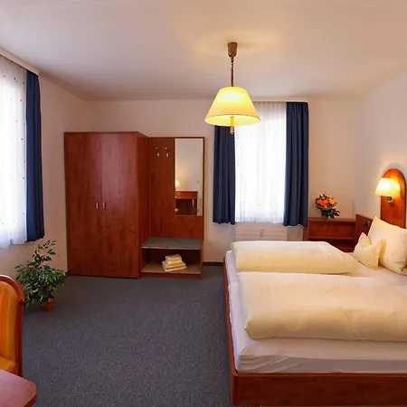 Gaestehaus Zur Lilie Pensionat 3*