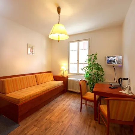 Pensionat Gaestehaus Zur Lilie